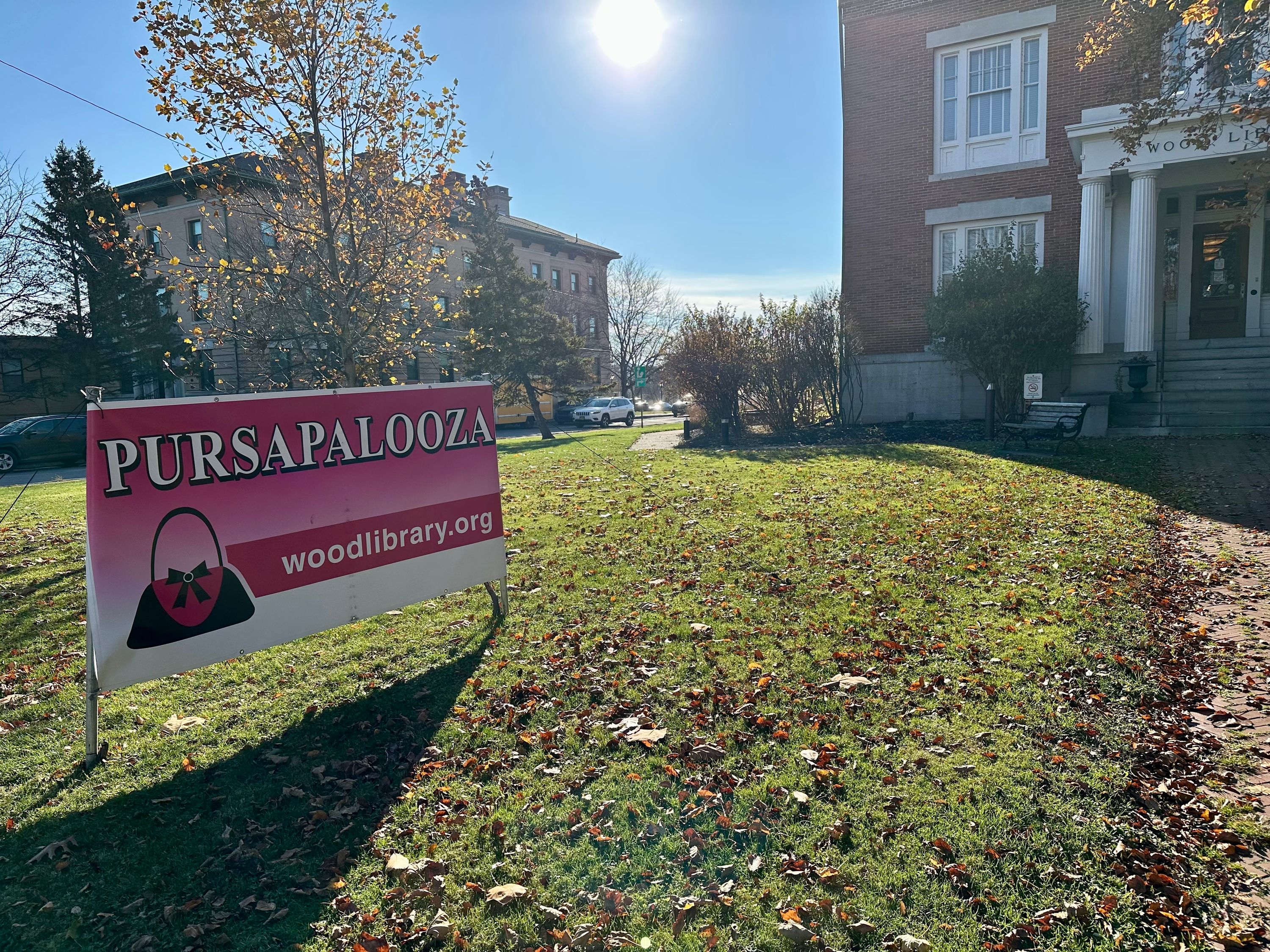 Week of 11/21/25: Downtown Sip & Stroll, Parade Watch Party, Pursapalooza, and More!