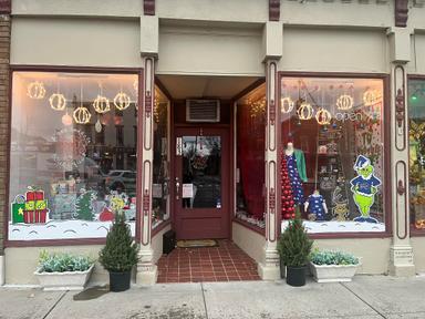 Alice's Red Rose Boutique