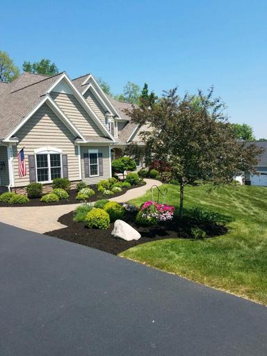 Canandaigua Top Lawn & Landscape