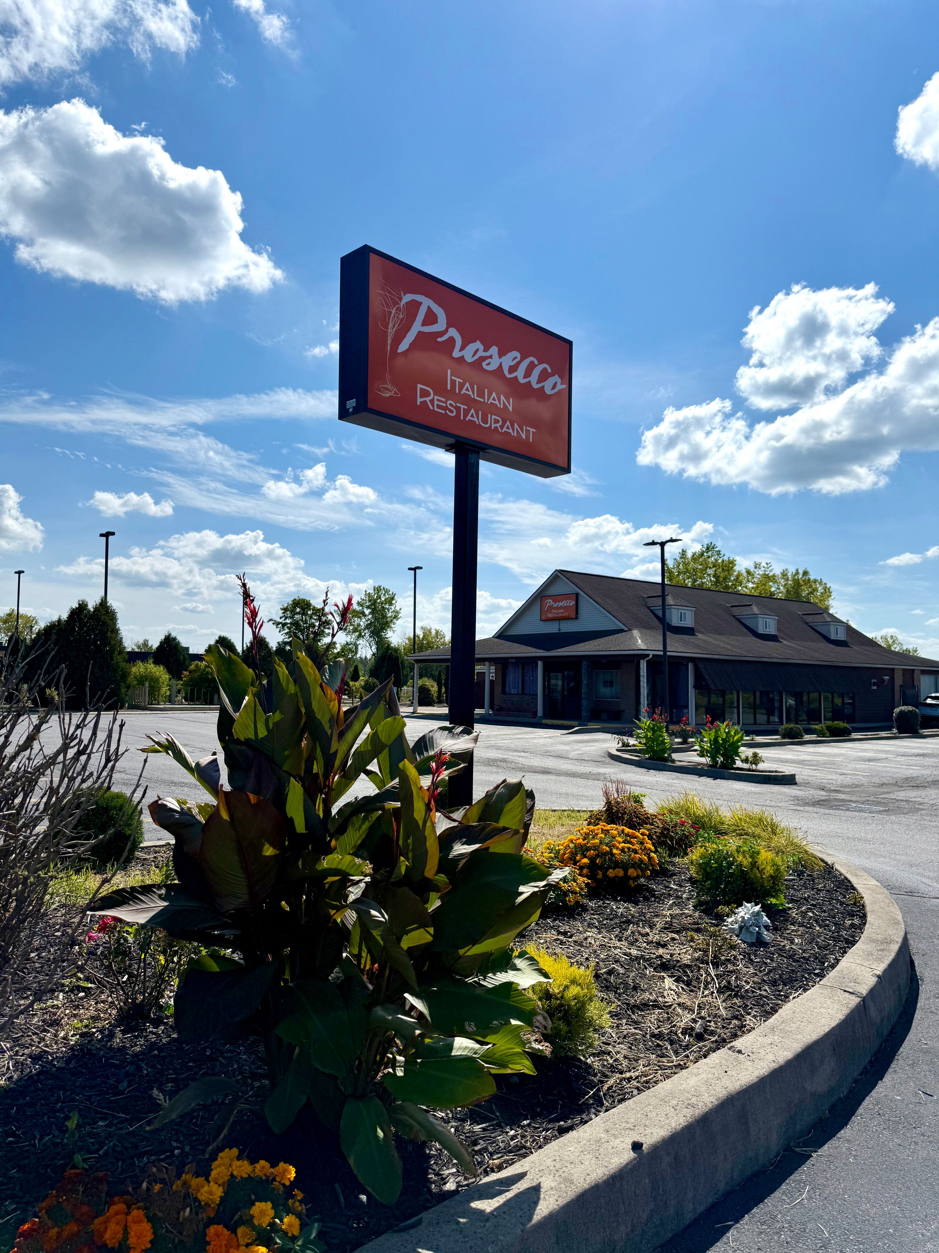 Prosecco Italian Restaurant & Jazz Bar in Farmington