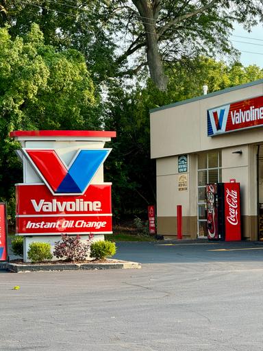 Valvoline Instant Oil Change